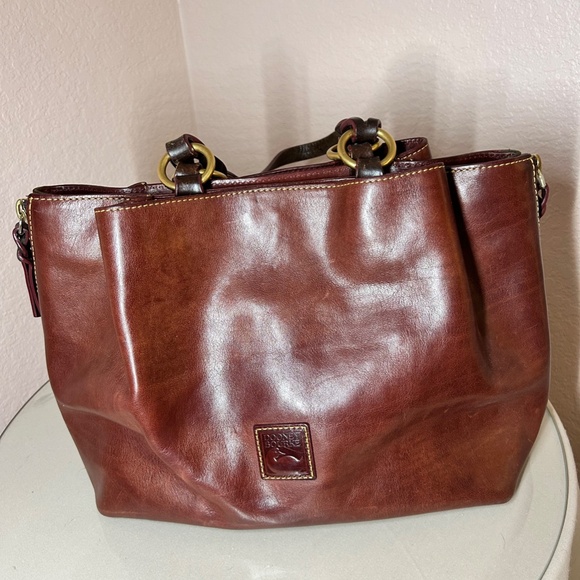 Dooney and Bourke Satchel, Barlow - Picture 13 of 13